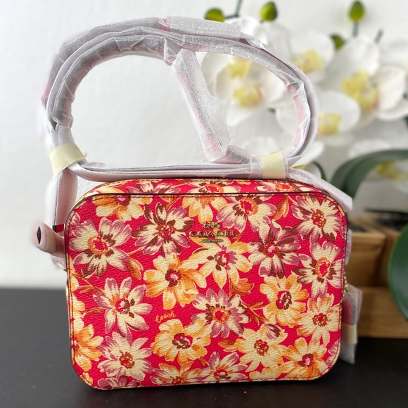 Coach Mini Camera Bag Crossbody - Picture 1 of 7